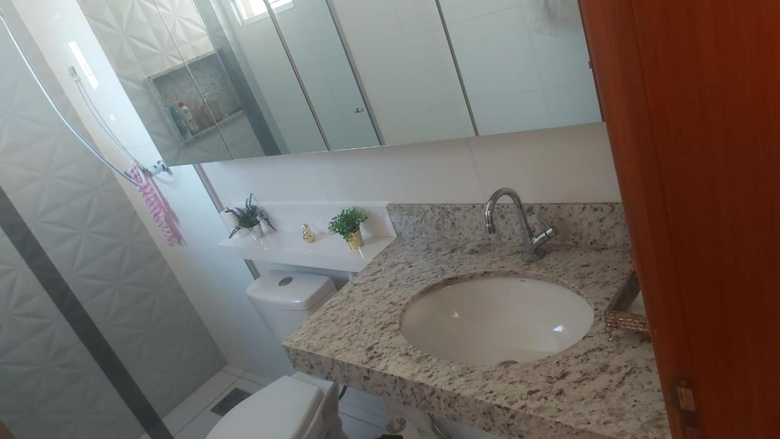 Privativo Em Residencia Familiar Com Ar-condicionado E Cama De Casal * Campo Grande (Mato Grosso do Sul)