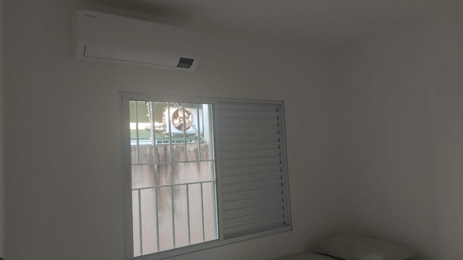 Privativo Em Residencia Familiar Com Ar-condicionado E Cama De Casal *