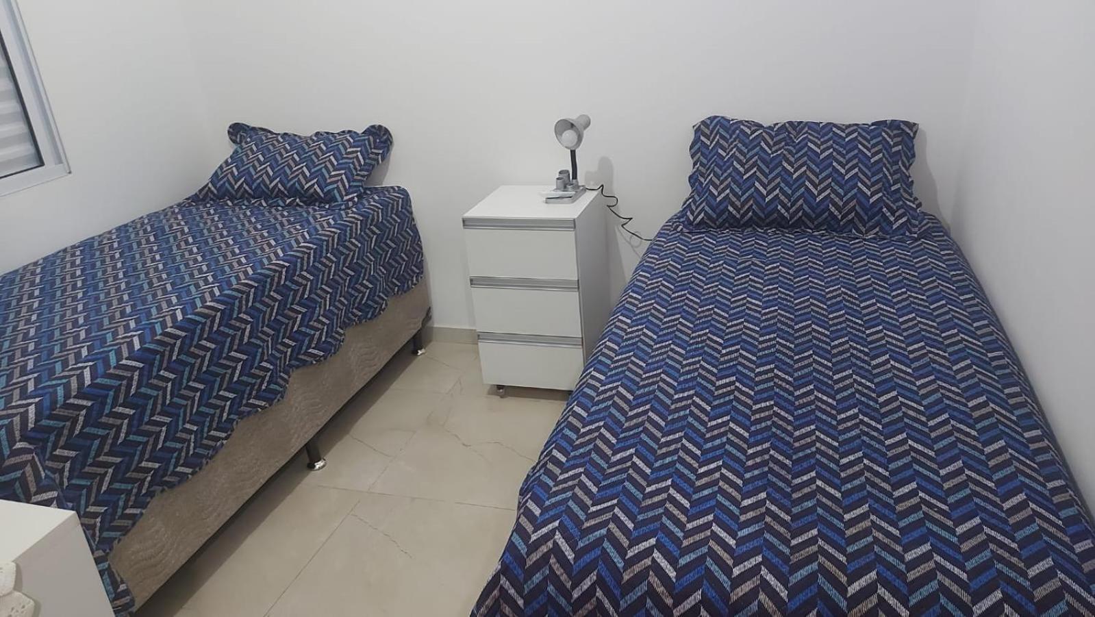 Privativo Em Residencia Familiar Com Ar-condicionado E Cama De Casal Campo Grande (Mato Grosso do Sul)
