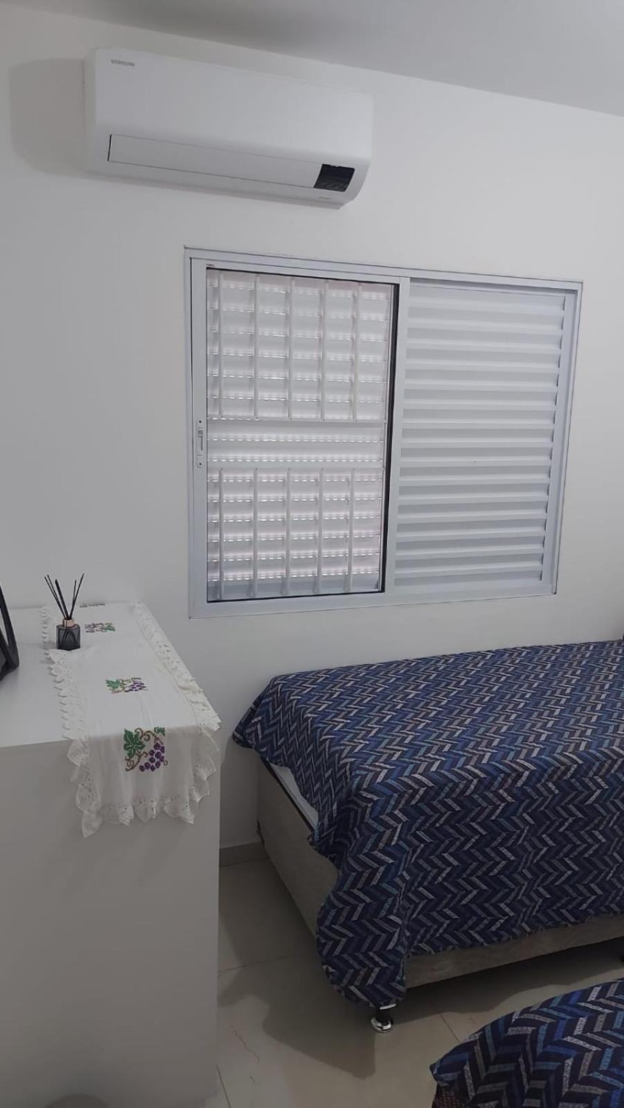 Homestay Privativo Em Residencia Familiar Com Ar-condicionado E Cama De Casal Campo Grande (Mato Grosso do Sul)